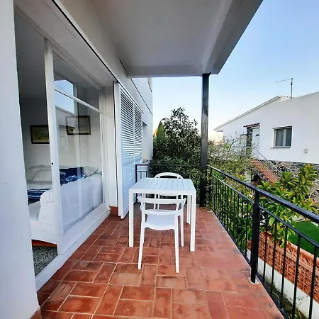 Holiday home Casa Ferrer - Casa Grande De Ambiente Familiar En Llanca, Cerca De La Playa Y Del Puerto.. - Es-228-64