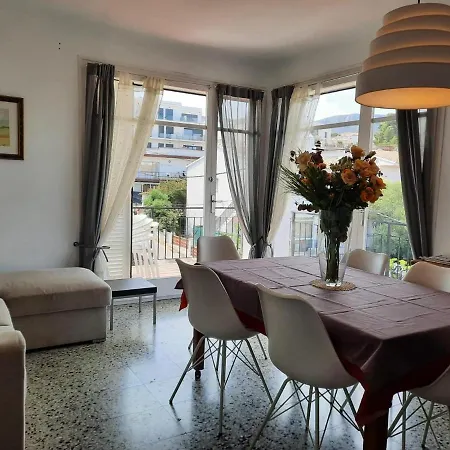 Casa Ferrer - Casa Grande De Ambiente Familiar En Llanca, Cerca De La Playa Y Del Puerto.. - Es-228-64 Llanca