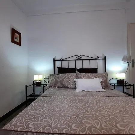 Casa Ferrer - Casa Grande De Ambiente Familiar En Llanca, Cerca De La Playa Y Del Puerto.. - Es-228-64 Semesterbostad *