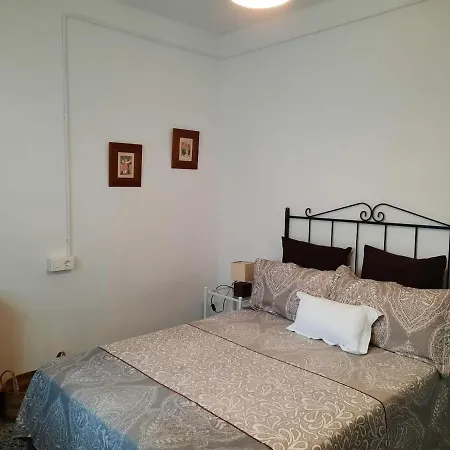 Semesterbostad Casa Ferrer - Casa Grande De Ambiente Familiar En Llanca, Cerca De La Playa Y Del Puerto.. - Es-228-64 *
