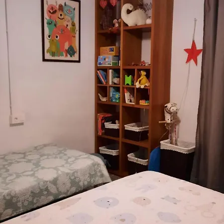 Semesterbostad Casa Ferrer - Casa Grande De Ambiente Familiar En Llanca, Cerca De La Playa Y Del Puerto.. - Es-228-64 Llança