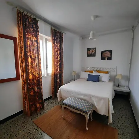 Casa Ferrer - Casa Grande De Ambiente Familiar En Llanca, Cerca De La Playa Y Del Puerto.. - Es-228-64 * Llança